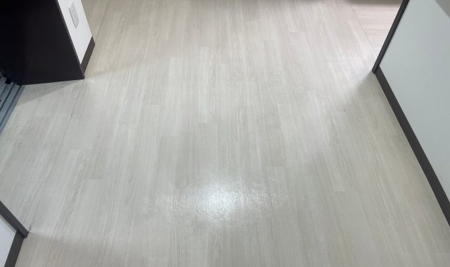 愛知県名古屋市天白区　老人保健施設　床面表面洗浄ワックス塗布仕…